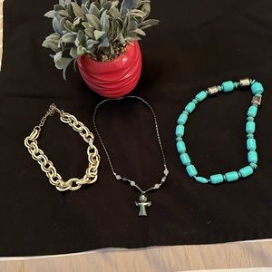 3 beautiful that are vintage necklaces